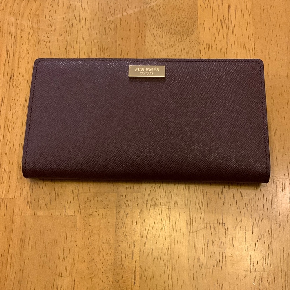 Kate spade Tracy wallet